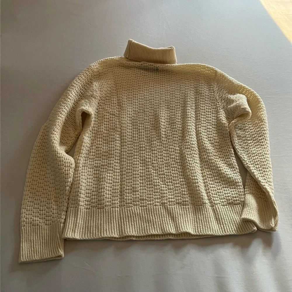 VINTAGE esprit by campus ivory turtleneck sweater M